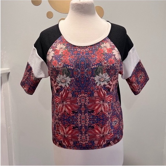 EUC Topshop Crop Top - Picture 2 of 5